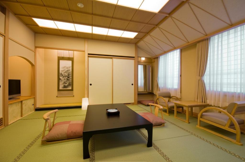 Oike Hotel Fujikawaguchiko Room photo